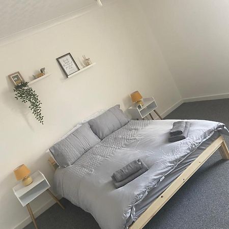 Hindley Cheerful 2 Bedroom House מראה חיצוני תמונה